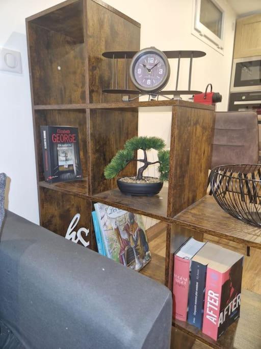 Charming Apartment Near La Defense, Paris Bezons Bagian luar foto