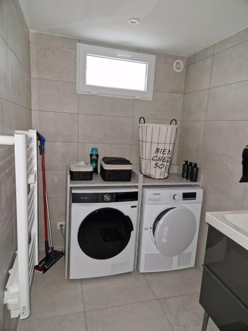Charming Apartment Near La Defense, Paris Bezons Bagian luar foto